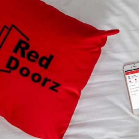 Reddoorz @ Bypass Ngurah Rai Airport Hotel Tuban  Exterior photo